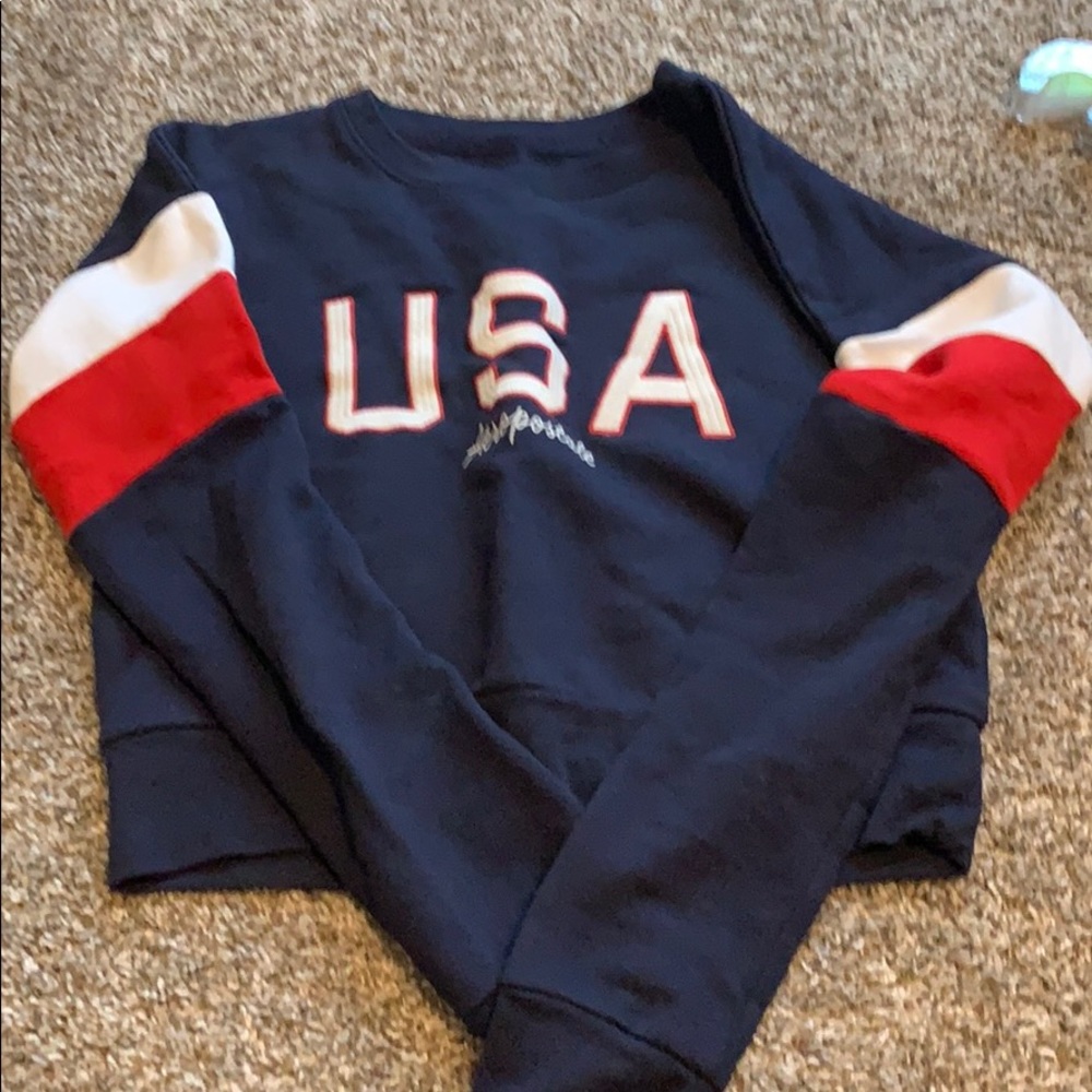 cropped crewneck